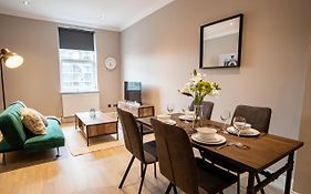 Deluxe Modern 1&2 Bed Apartments Near Brighton Beach & Station